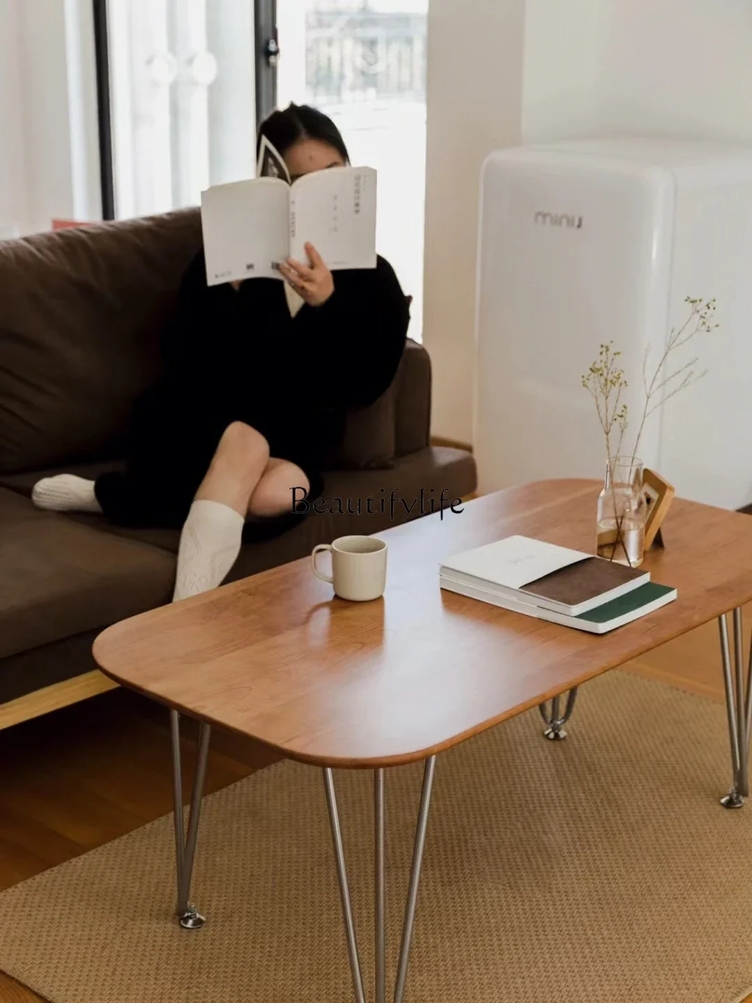 

54-*Nordic living room small apartment coffee table