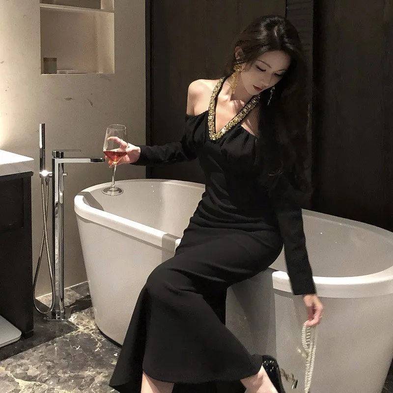 Novo vestido longo de festa de aniversário com ombros de fora e lantejoulas de diamantes