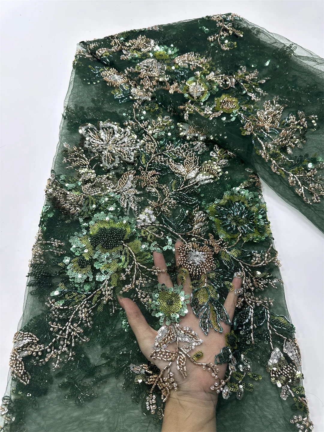 

2025 Latest French Beaded Tulle Lace Fabric High Quality Nigerian African Tulle Lace Fabrics With Sequins For Evening Dresses