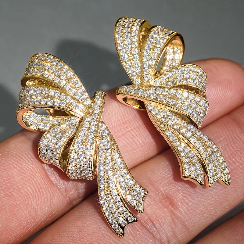 ZAKOL Luxuriöse Voll-Pavé-Zirkonia-Ohrstecker mit Schleifen-Design für Damen, Funkelnde CZ-Knoten-Hängeohrringe, Hochzeits- und Party-Schmuck – Detail 3