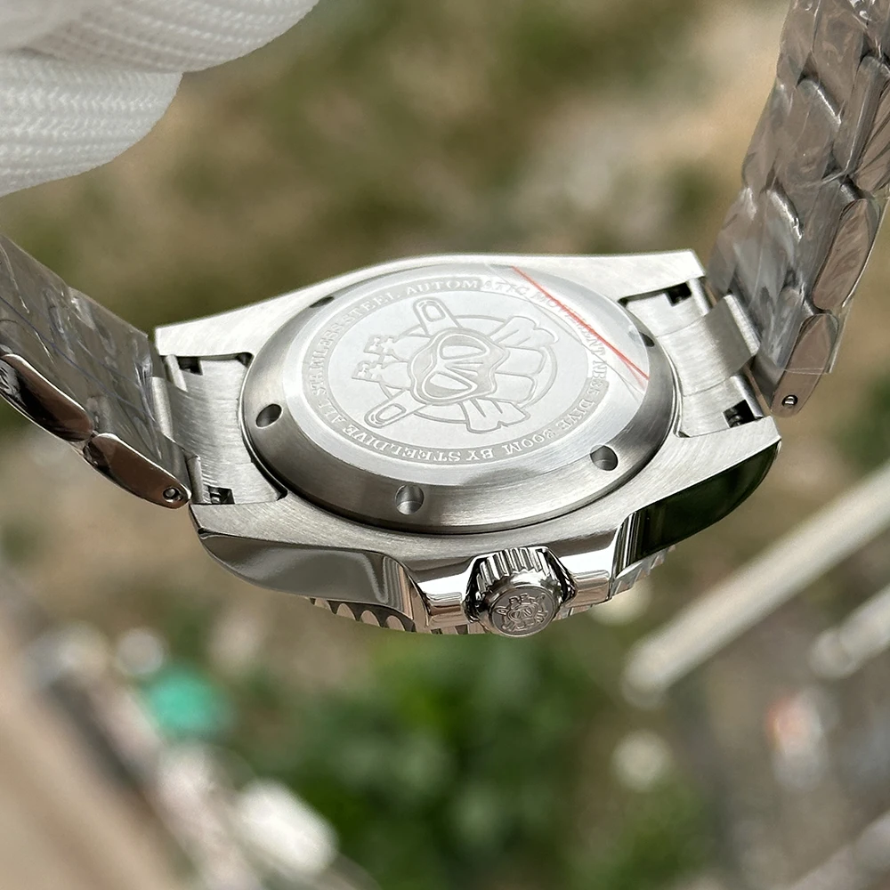 STEELDIVE Men Diver Watch Automatic Mechanical Wristwatch 300m Waterproof BGW-9 Luminous Sapphire NH35 120 Clicks Ceramic Bezel