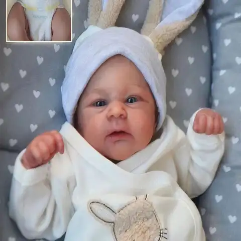 Newborn doll 22 inches 55 centimeters realistic regenerated doll, cute girl doll, handmade vinyl material, high-end painted gift set, suitable for children over 3 years old+Halloween and Christmas gifts