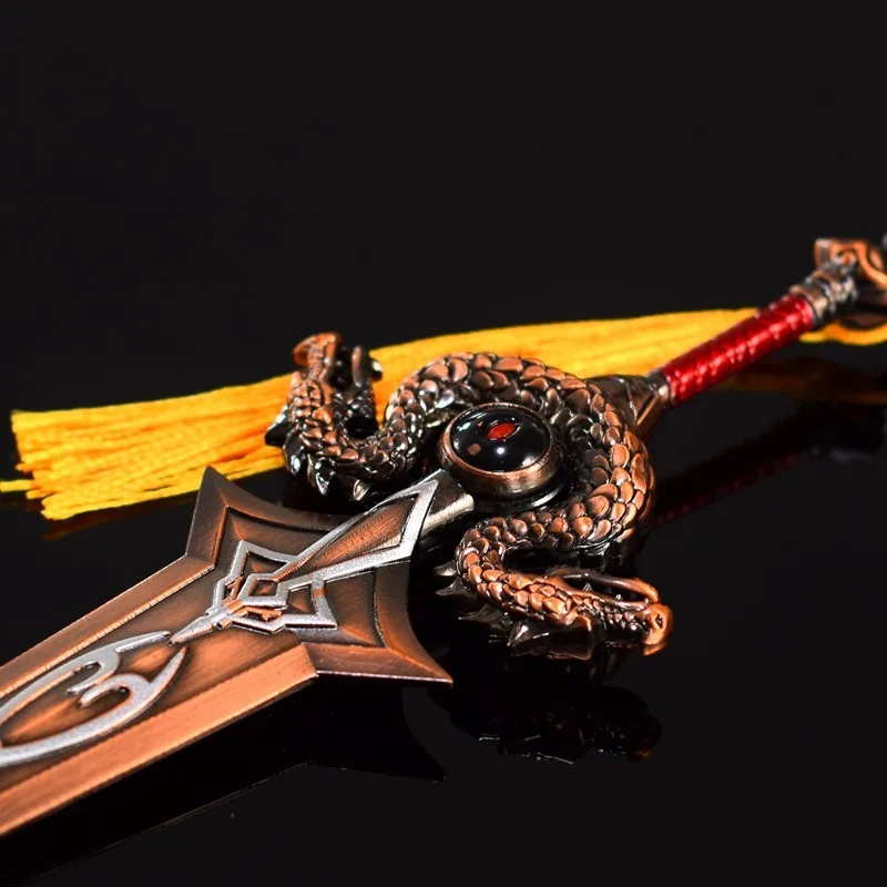 22cm greatsword of the Brotherhood World of Warcraft พวงกุญแจโลหะอาวุธ ashkandi โลหะดาบสองมืองานฝีมือของขวัญของเล่น