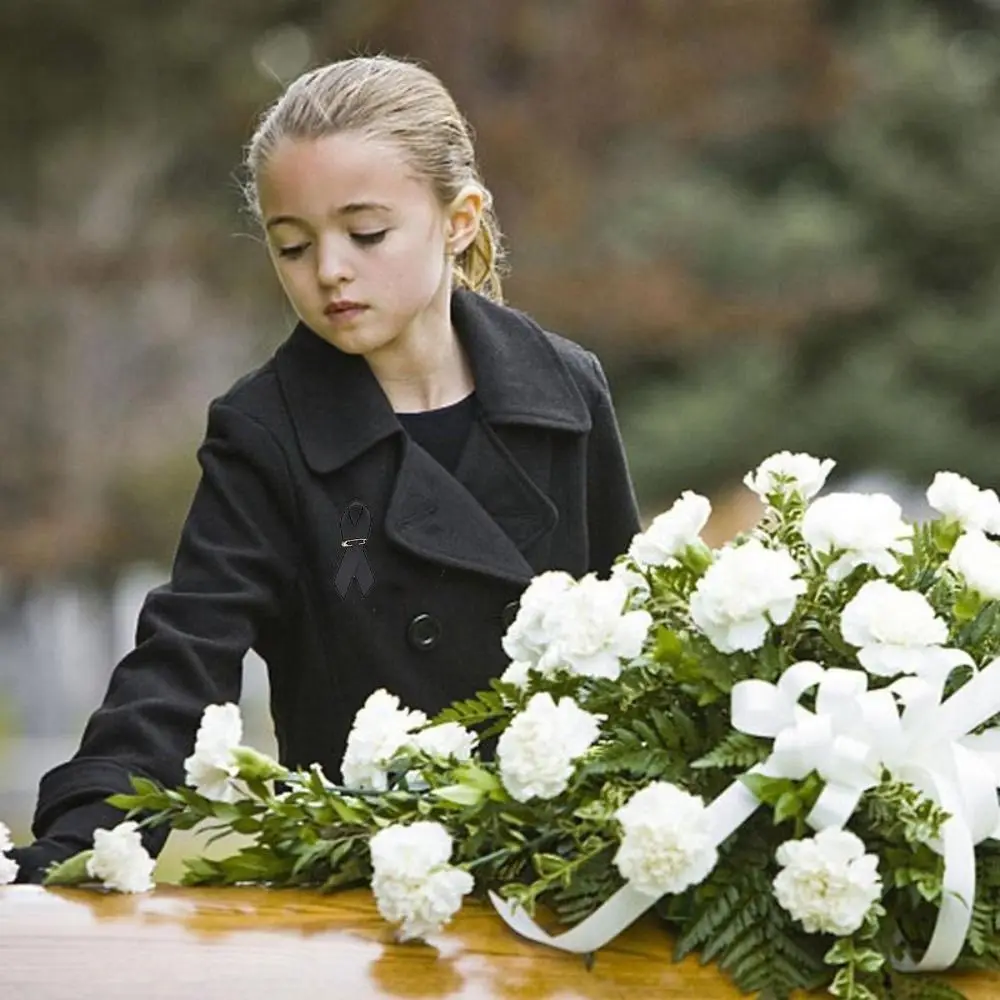 10Pcs Portable Memorial Black Ribbon Brooch Souvenir Black Black Badge Pin Queen Ribbon Bow Pin for Funerals and Mourning