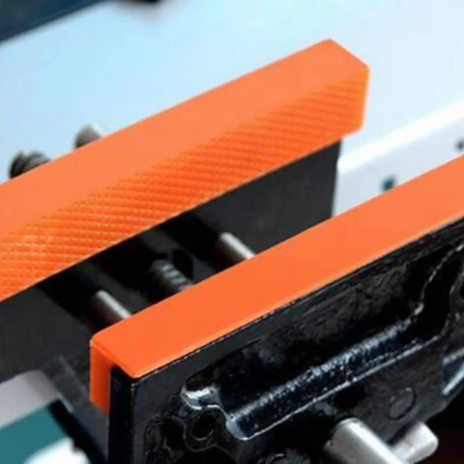 Magnetic Nylon Vise Guard Soft Jaw Non Slip Cover Versatile Workshop Supply for Bench Vise Garage