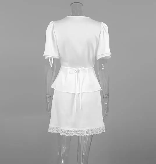 ツーピースセット レディース服 2026 春夏新作 無地 レース パッチワーク Vネック 半袖トップス＆カジュアルミニスカートセット