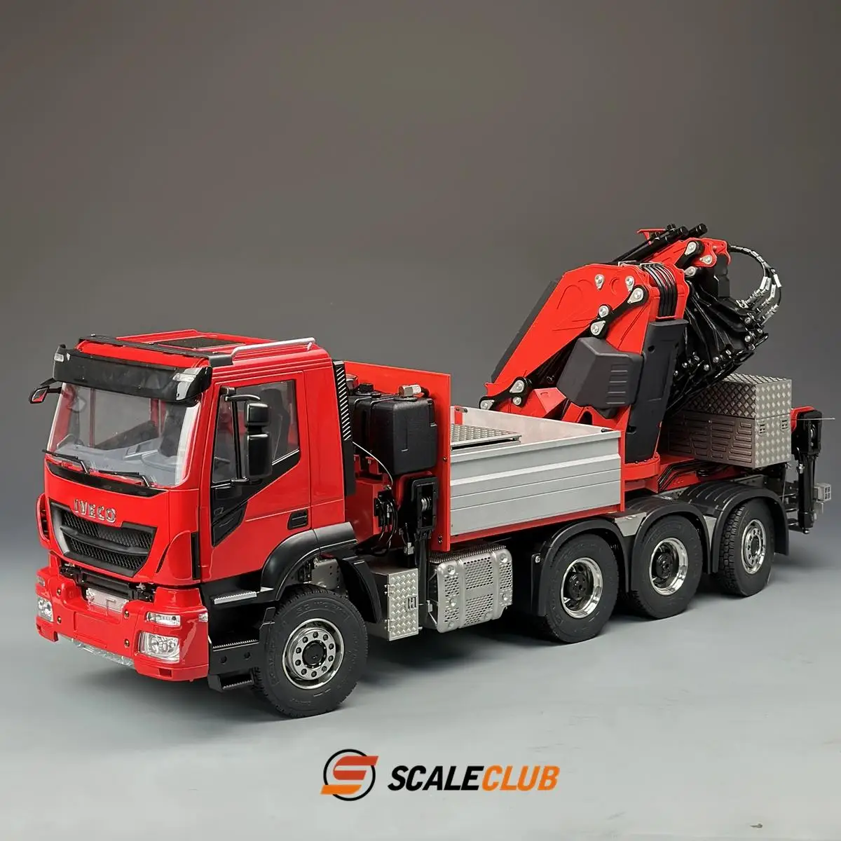 Scaleclub 1/14 Iveco 8x8 with rear steering F1650 truck mounted crane