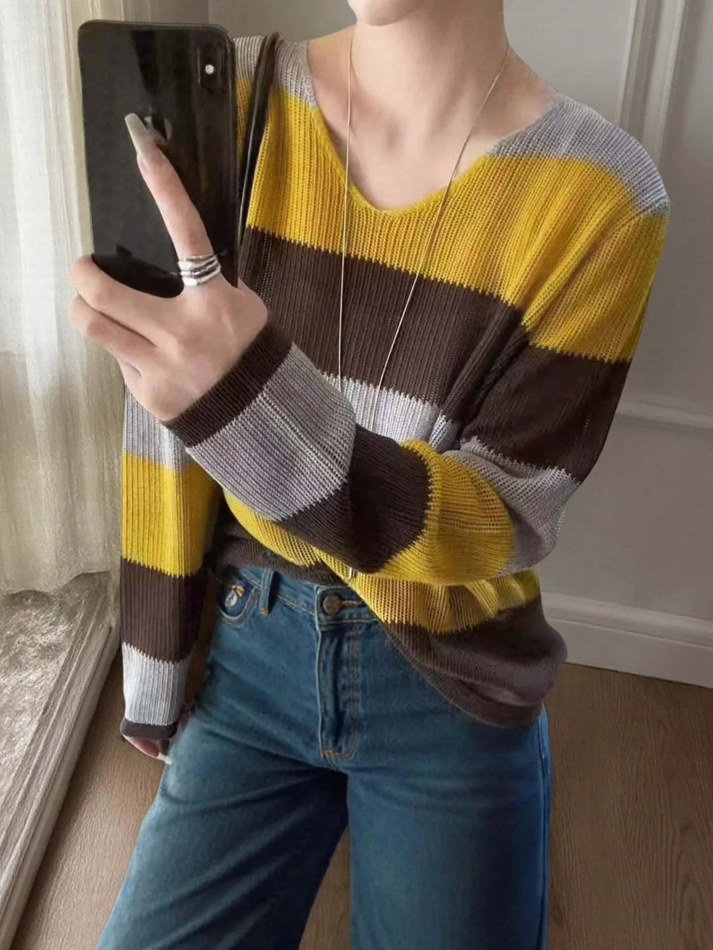 

Korobov Casual Autumn V Neck Long Sleeve Contrast Color Patchwork Loose All Match Sweater Women Jumpers
