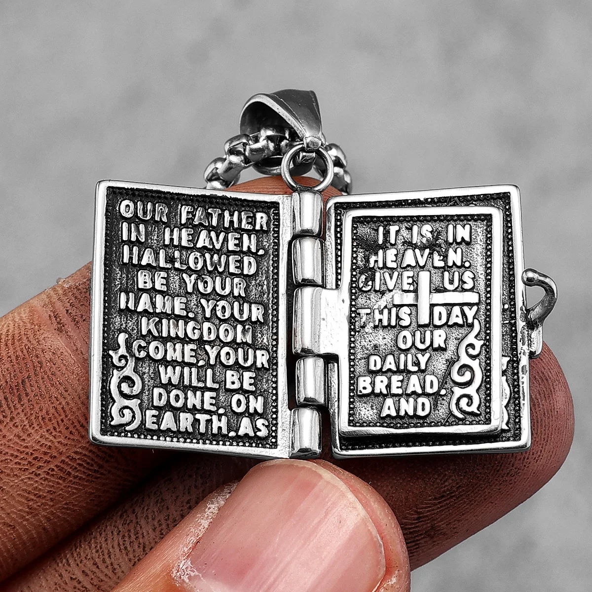 Holy Bible Can Be Opened Stainless Steel Men Women Necklaces Pendant Chain Punk Trendy Fashion Jewelry Creativity Gift Wholesale