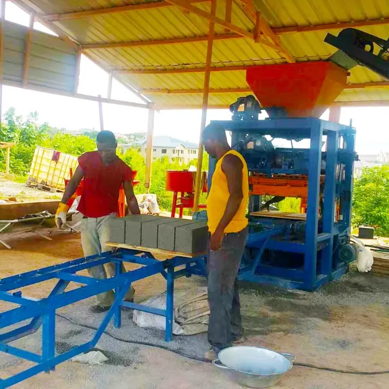 Customized QT4-15 Automatic Brick Making Machine Concrete Solid Hollow Paver Block Multifunction Machine