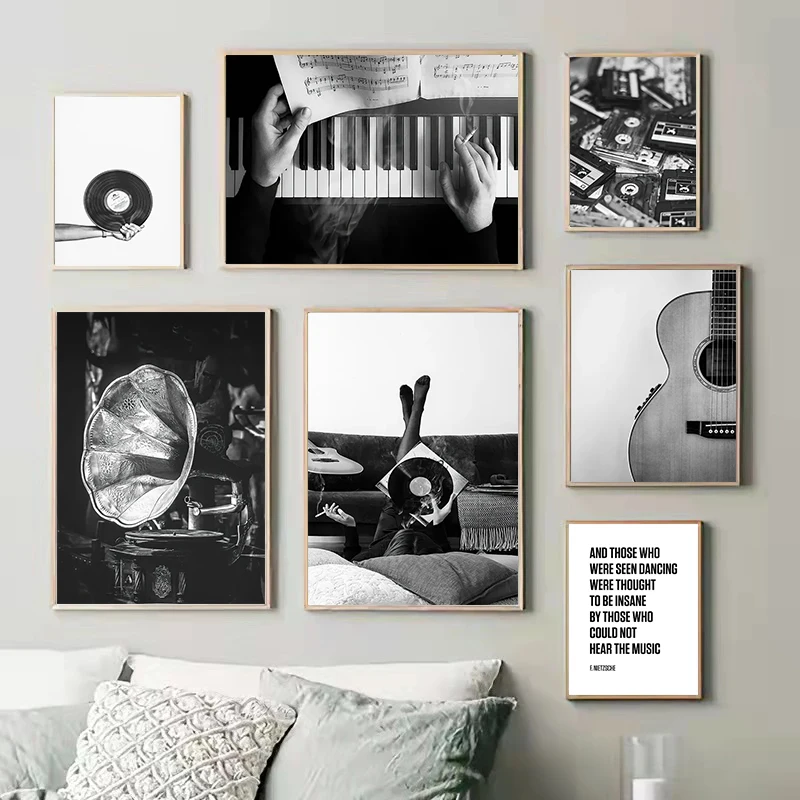 

Black White Vintage Record Phonograph Poster and Prints Fashion Girl Wall Art Canvas Painting Picture for Living Room Home Decor