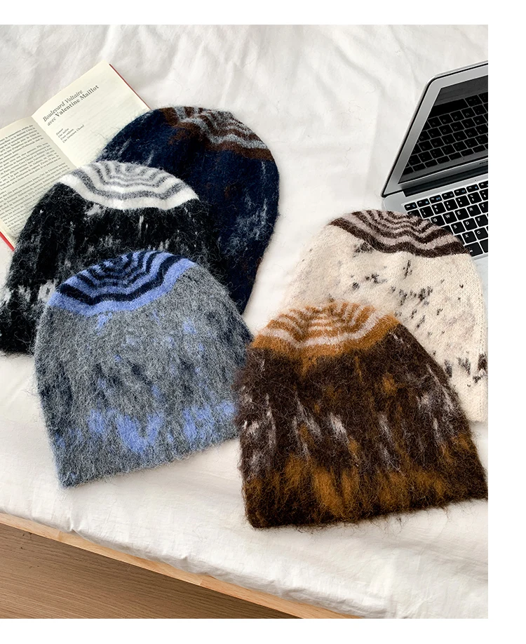 Winter Hat for Women Chunky Knit Beanie Oversized Foldable Thickened Warm Cap for Small Face, Soft Wool Blend Headwrap Vintage view 6