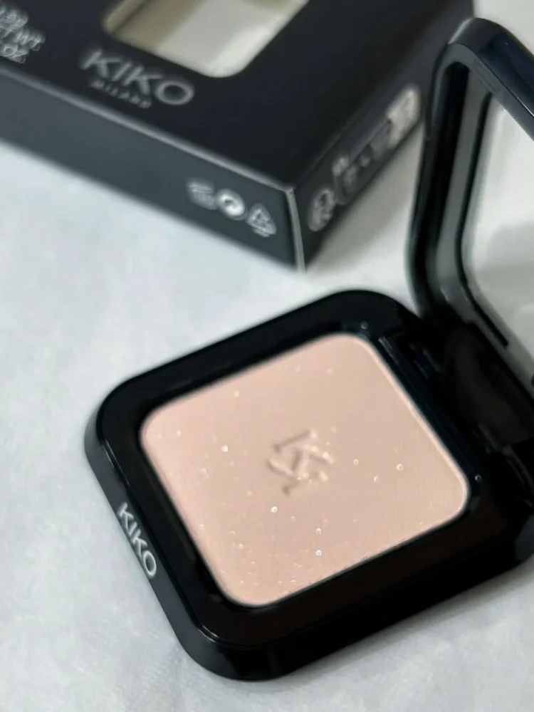 KIKO Single-Shade Eyeshadow Palette 6 Schimmernde und Matte Highlighter-Lidschatten Augen-Primer Make-up für den täglichen Gebrauch