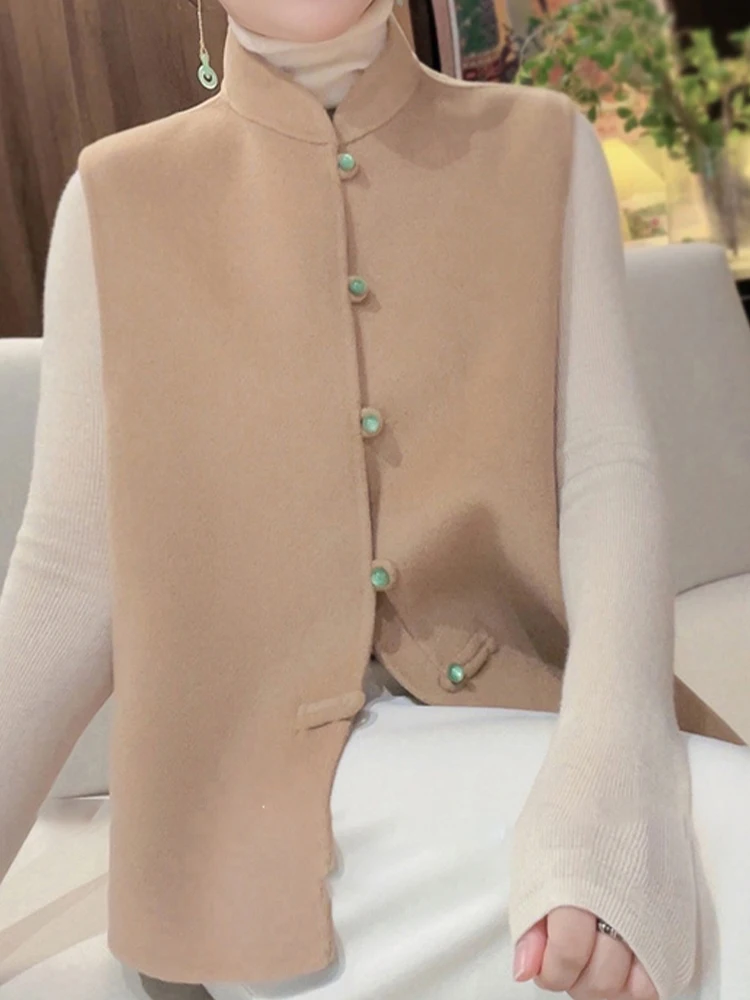 New Chinese Sle Knitted Vest with Button Design Svel Commute Faion Early Autumn High-End Sensation Top for Women