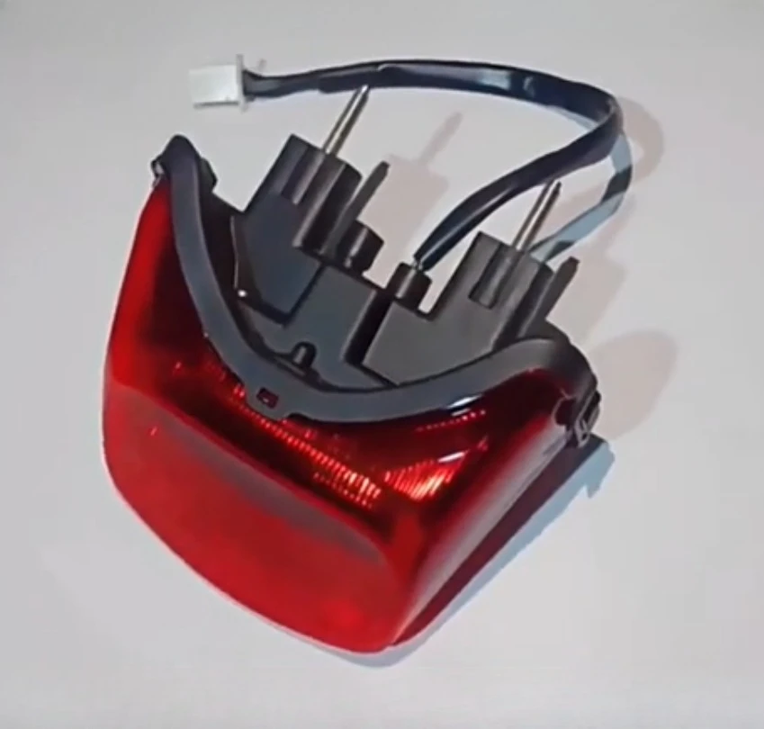 

Motorcycle Parts Rear Taillight Brake Light For VOGE 300AC LX300-6C LX300-6U LX300AC Original Tail Light LX300 6C 6U