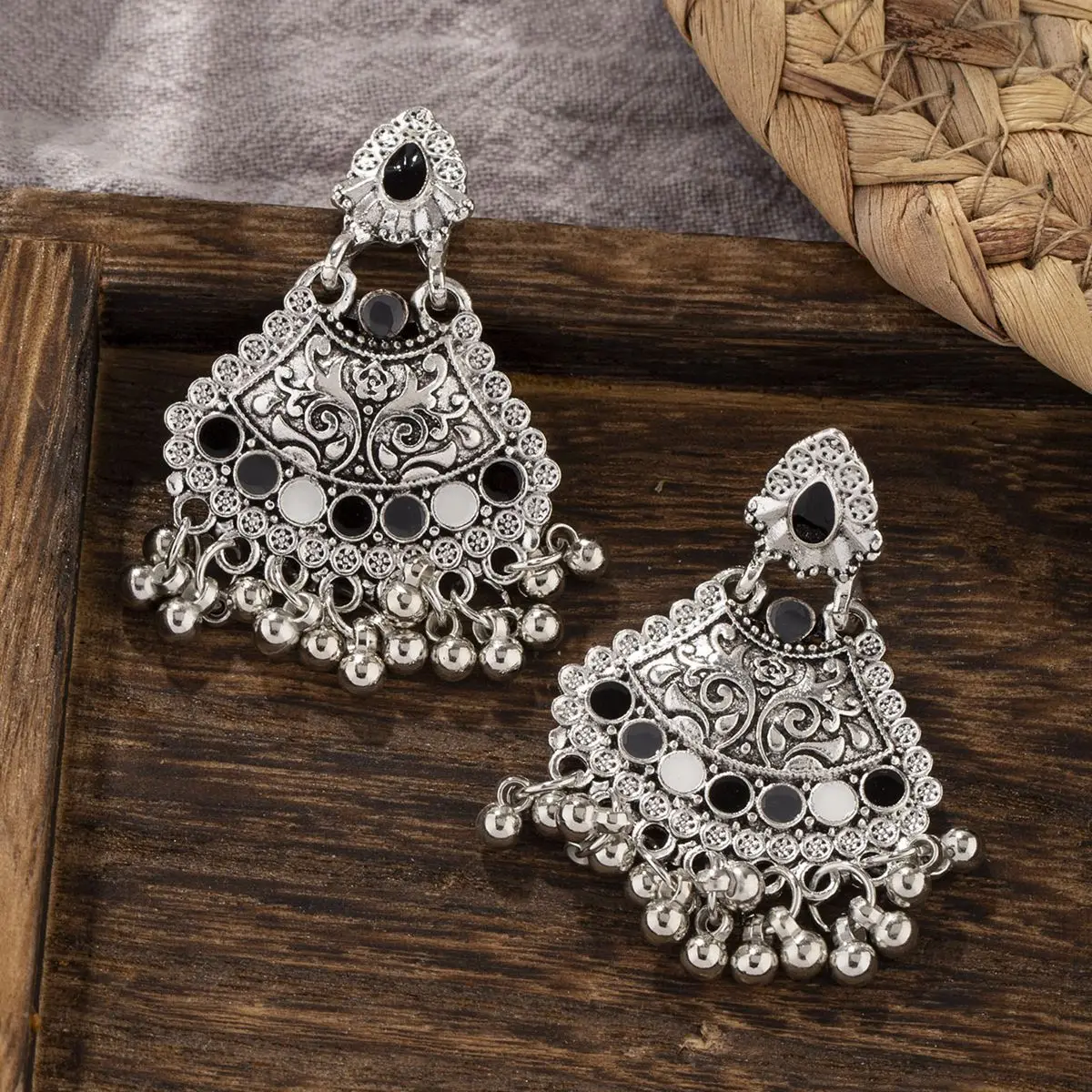 Ethnic Antique Silver Color Earring Tibetan Geometric Carving Drop Earrings for Women Vintage Beads Hanging Ear rings Jewelry