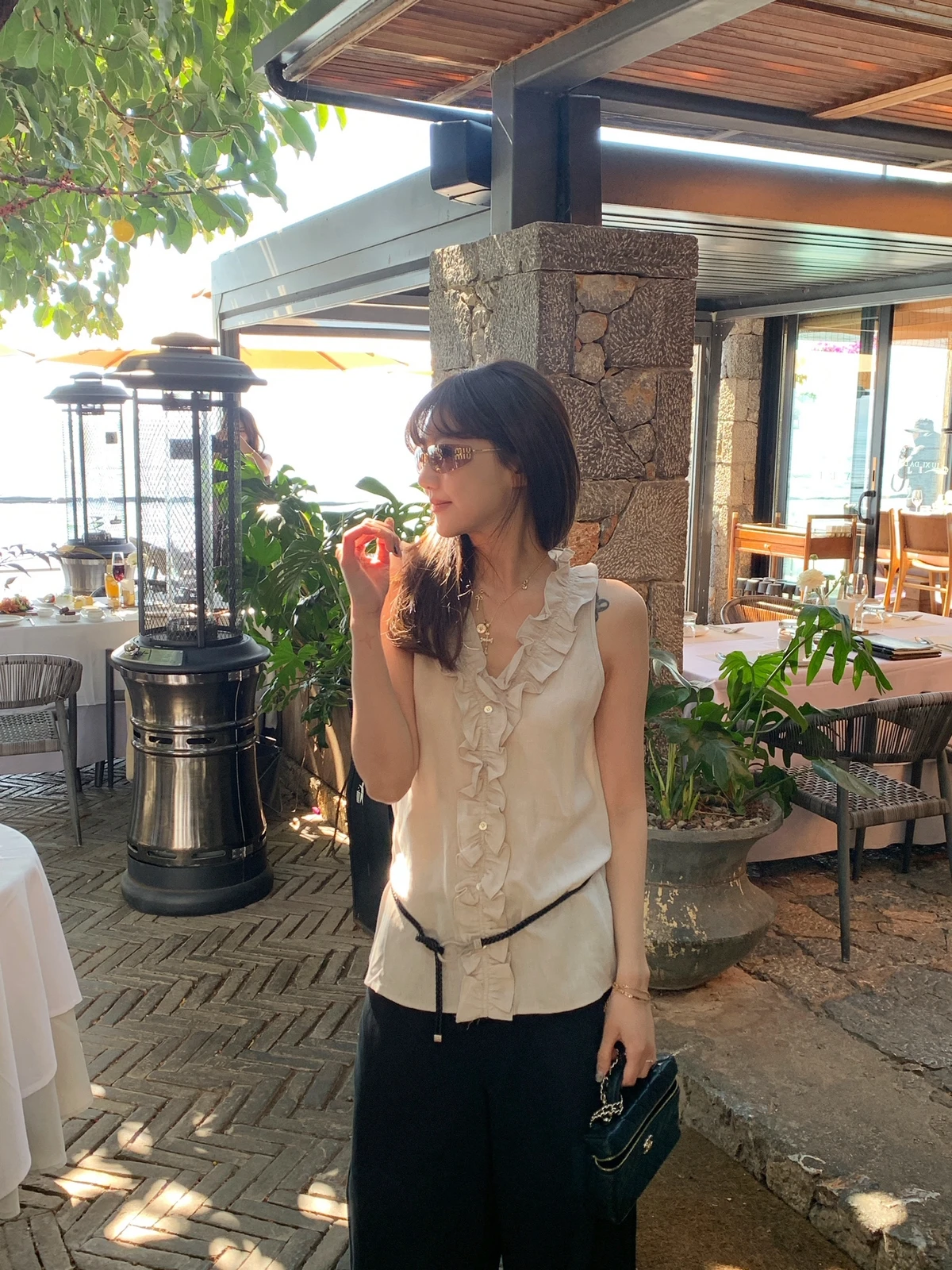 

Новая плиссированная блузка Lilian Inner Ego Spring с поясом F266023, женская повседневная дышащая модель с V-образным вырезом, стандартной длины