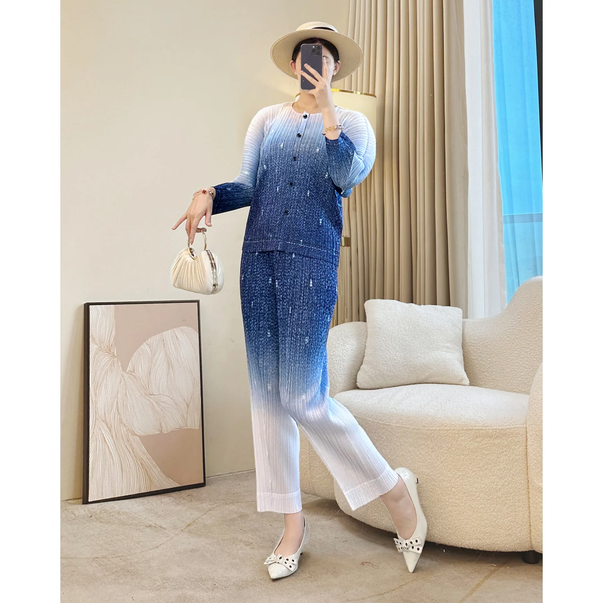 

Miyake Fold 2025 New Spring and Autumn Set Women's Casual Loose and Slim Open Top Two Piece Set Pleated Temperament Fold