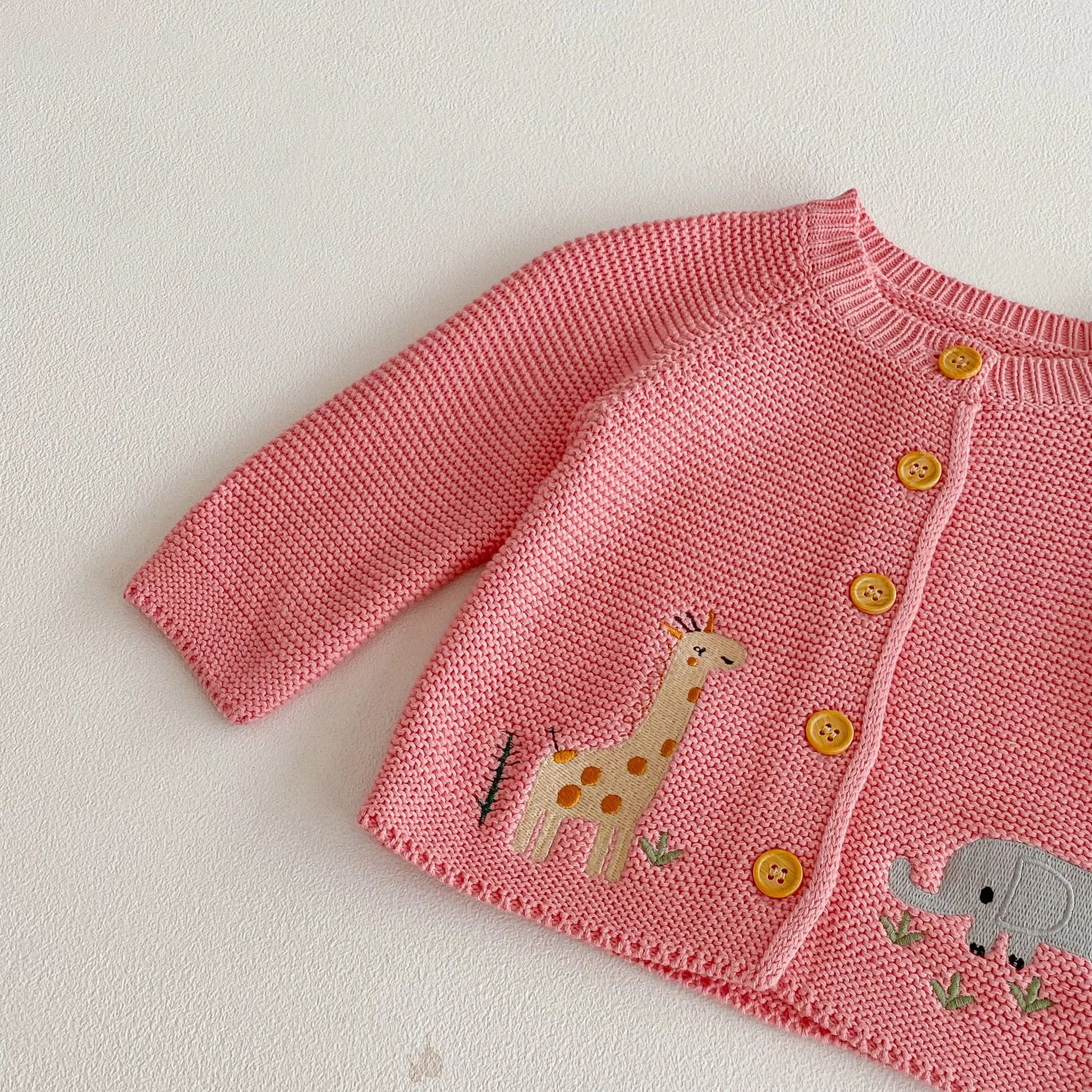 INS 2026 Herbstkollektion Niedliche Bestickte Rundhals-Strickweste für Babys und Kleinkinder – Detail 5