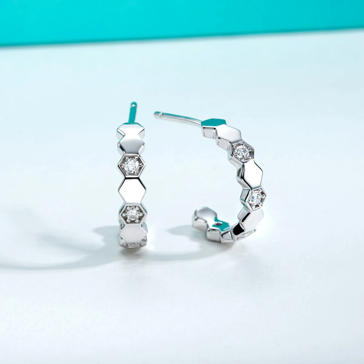 AnuJewel Moissanite Honeycomb Hoop Earrings 925 Sterling Silver D Color VVS1 Created Diamond Huggie Earrings For Women Jewelry