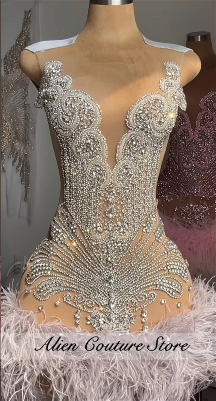 Sexy Pink Crystals Short Prom Dress For Black Girl 2024 Diamonds Beads Homecoming Gown Birthday Cocktail Dress Feather Customize