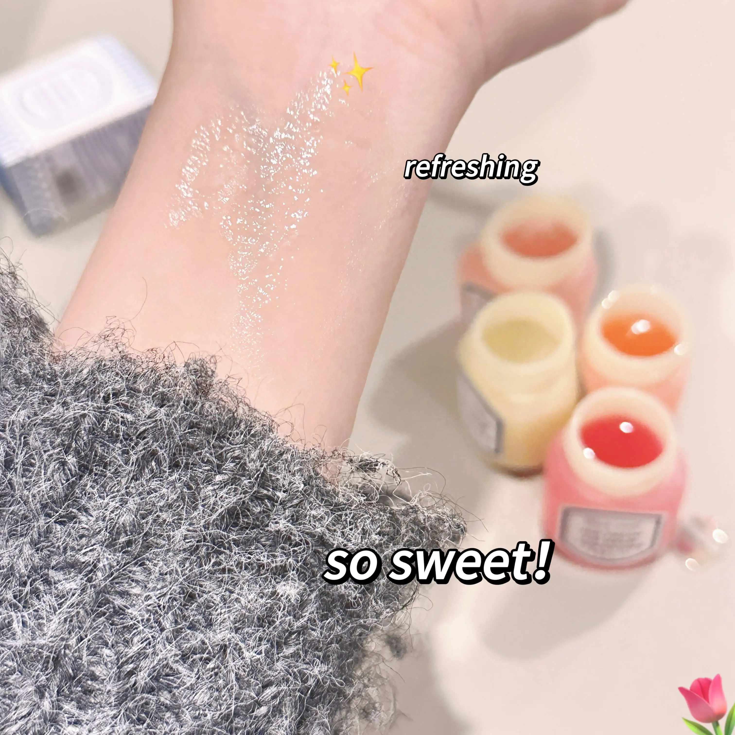 BLACKNANA small blue jar lip balm moisturizing and fading lip lines to prevent chapped lipstick base