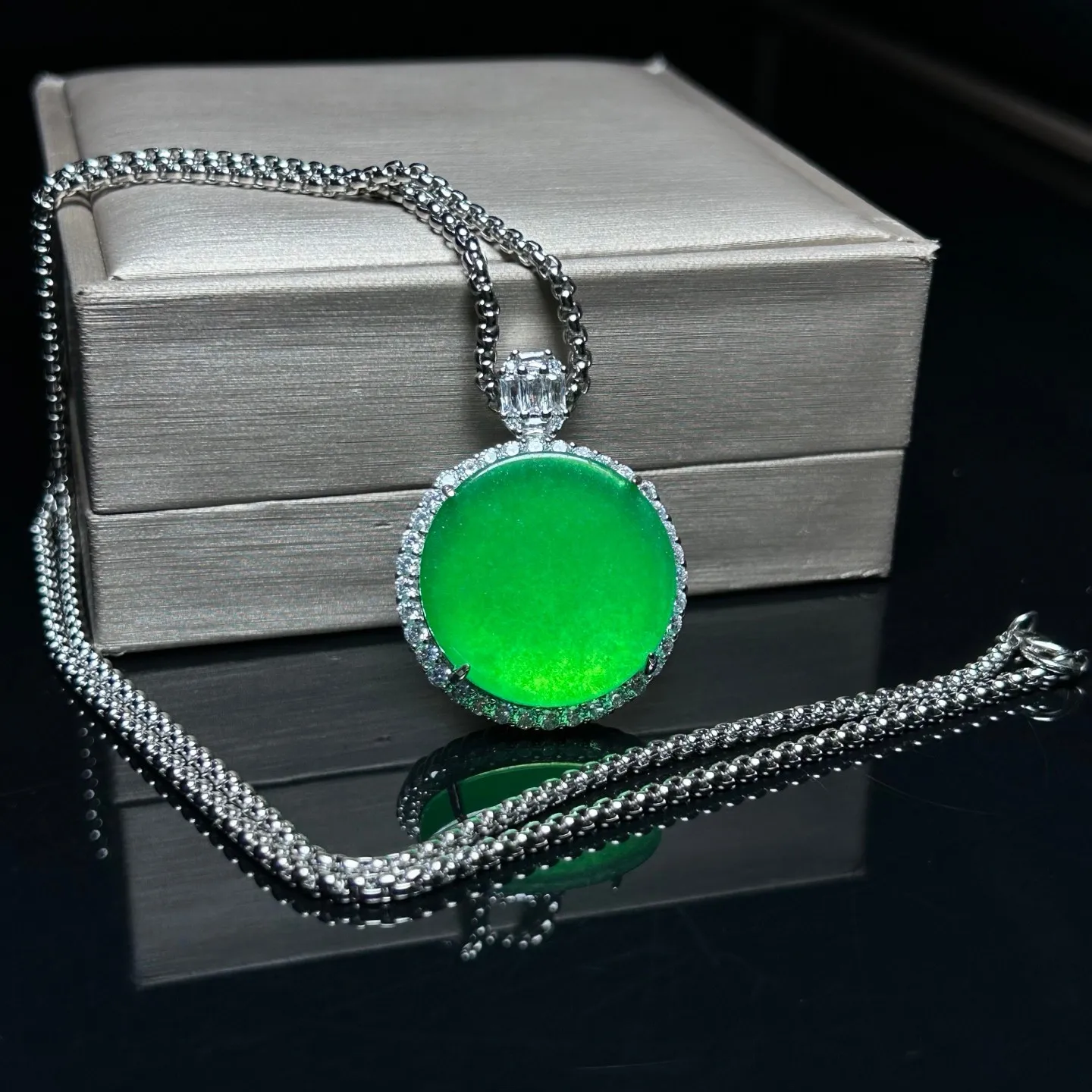 Real Natural High Ice Green Burme Jade Jadeite amulet Pendant & Necklace