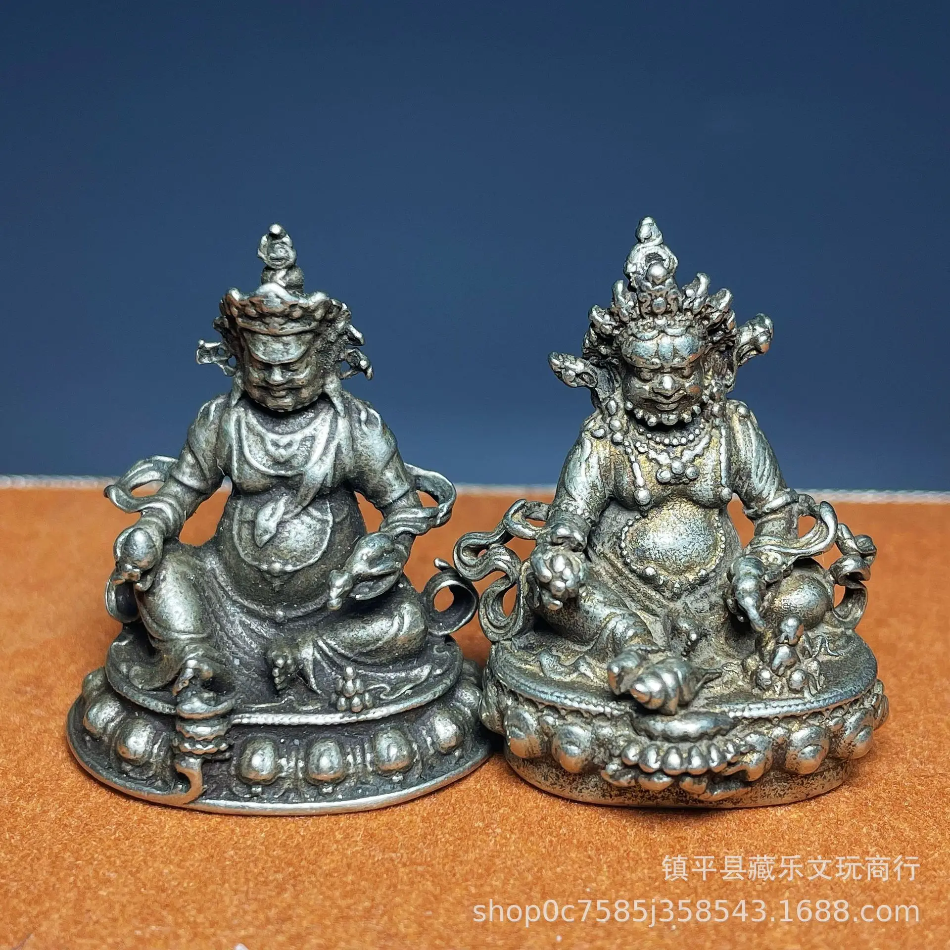 

Pure copper antique ornaments, pocket Buddha exquisite statue, carry
