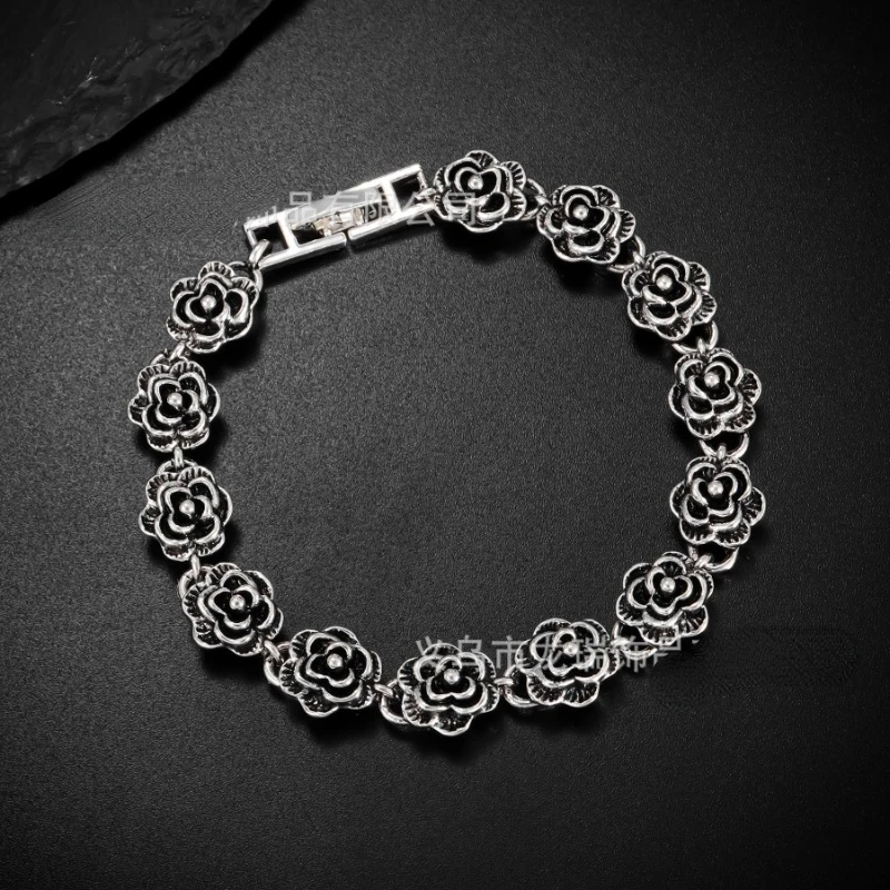 Vintage Gold Color Rose Alloy Bracelet for Women Girls 2023 New Fashion Light Luxury Temperament Versatile Flower Hand Jewelry