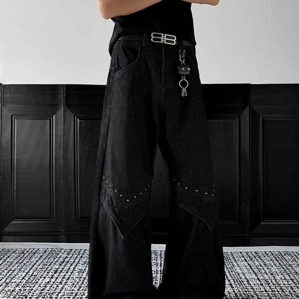 Celana Jeans Pria Model Rivet Lurus Lebar Gaya Retro Amerika Tren Fashion Jalanan Hip-Hop Longgar Kasual Unik Atasan Pria 2025
