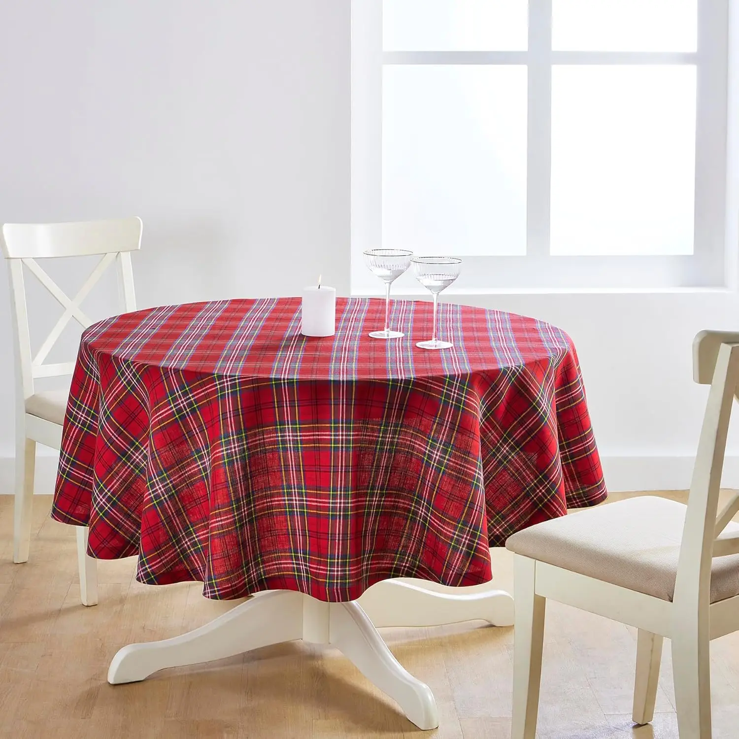 Solino Home Linen 70 Inch Round Tablecloth - 100% Pure Linen Christmas Red Tartan Plaid - Machine Washable