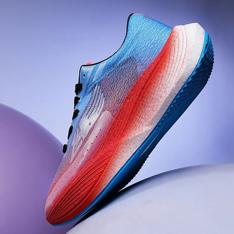 أحذية رياضية عالية الجودة للجنسين جديدة قابلة للتنفس ومضادة للانزلاق وممتصة للصدمات للأطفال في الهواء الطلق من المطاط ومضادة للانزلاق أحذية تدريب رياضية #1