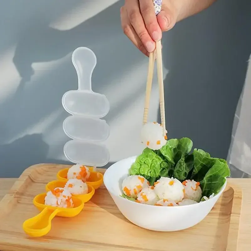 

2Pcs/Set Baby Rice Vegetable Ball Mold Cute Food Decoration Kids Lunch Creativity DIY Sushi Onigiri Maker Mould Kitchen Tools