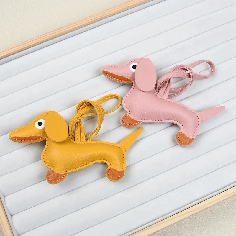 الكلاسيكية لطيف الجلود جرو الكلب المفاتيح قلادة جميلة الكلب الألماني حقيبة سحر الهاتف قلادة حلية حلقة رئيسية الملحقات