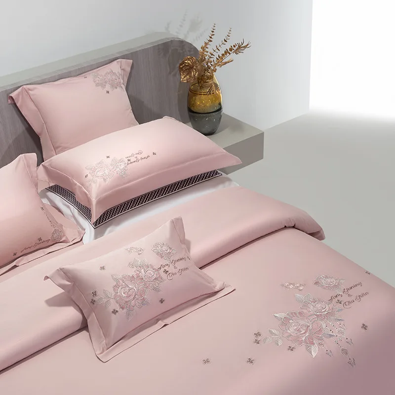 160 Thread Count Light Luxury Embroidery Long Staple Cotton Embroidery Set of Four Pieces