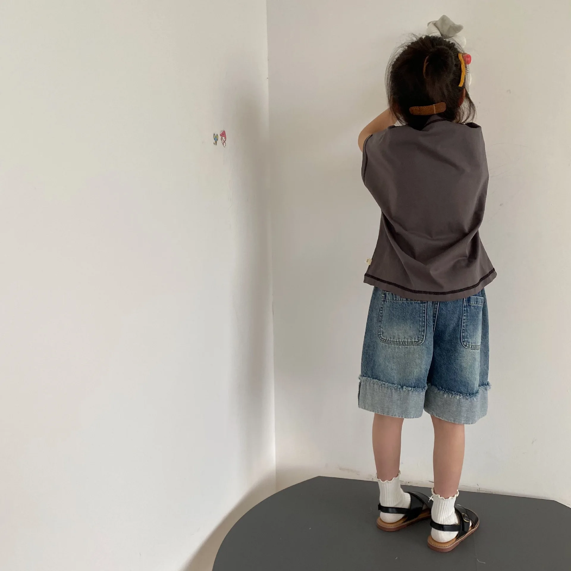 Korean Summer New Products Children's Retro Old Denim Shorts Rough Edge Denim Five-point Medium Pants
