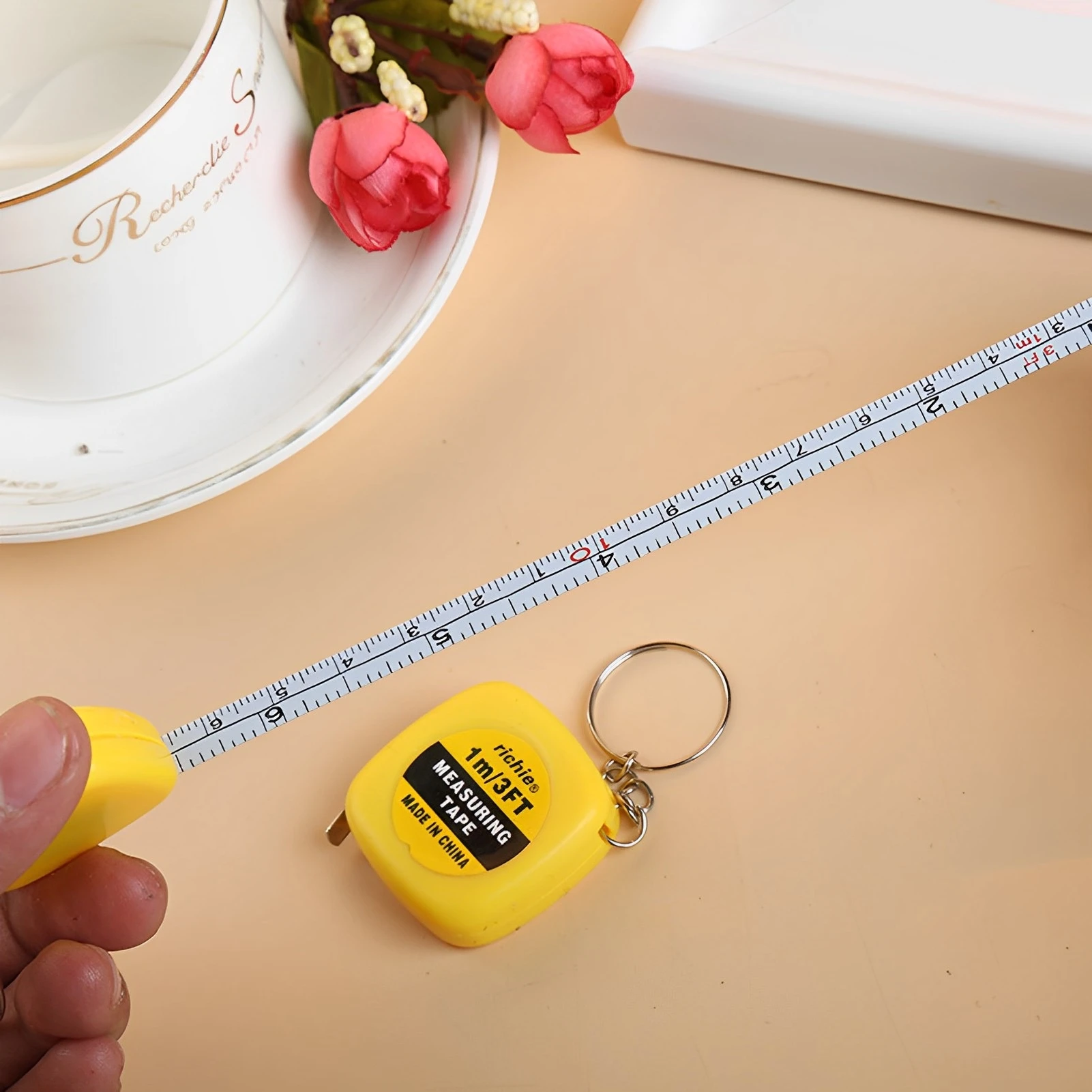 Portable Auto-Retractable Square Keychain Tape Measure, Mini Ruler with Keyrings for DIY Craft, Sewing,Pocket Measuring Tool