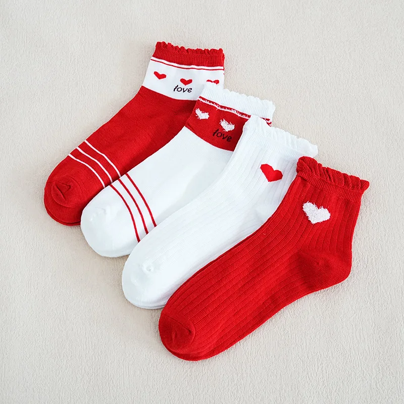 4 Paar Knöchelsocken mit Herz-Symbol für Damen, niedliche Socken mit mittlerer Wade, Kawaii, fröhlich, geeignet für den täglichen Gebrauch, Herbst und Winter, dicke Freizeitsocken