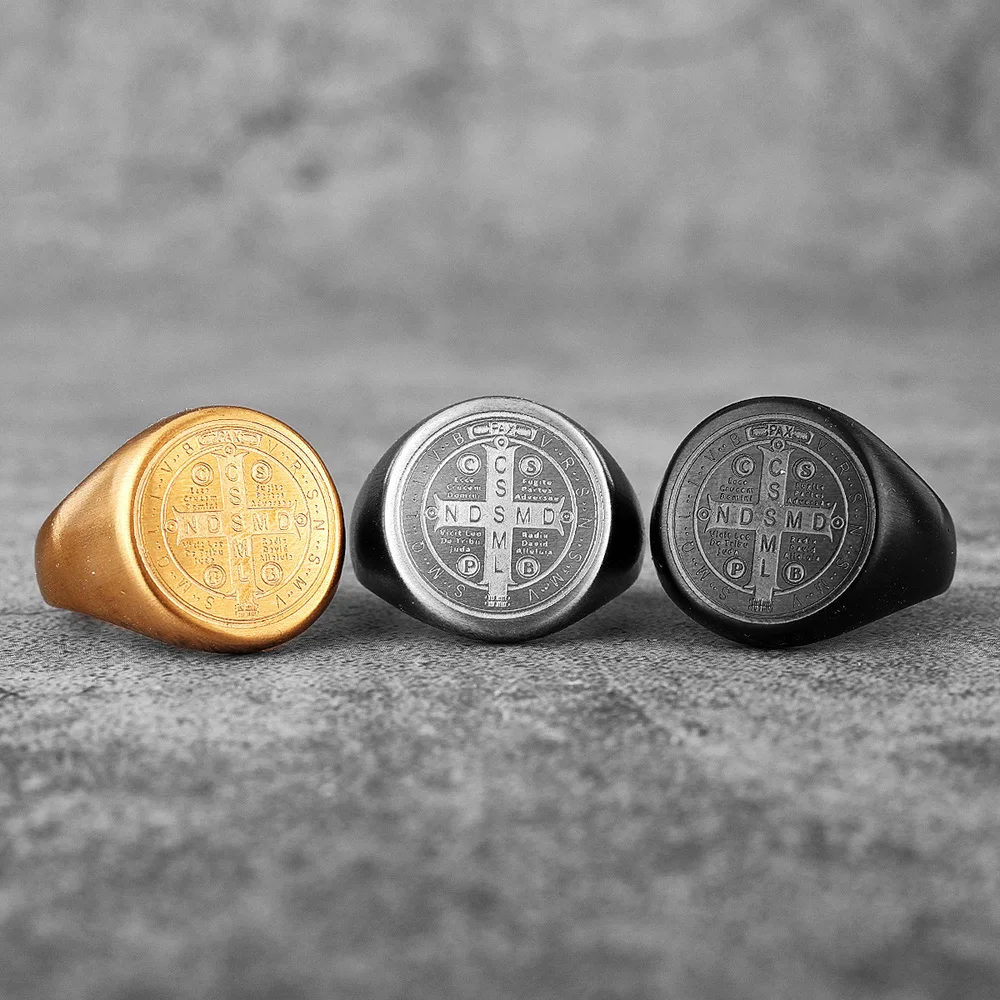 St. Benedikt Kreuz Titanstahlring PVD Schwarz Beschichtet Religiöser Schmuck Christliches Geschenk Gotischer Herrenring Symbol-Accessoire – Detail 3