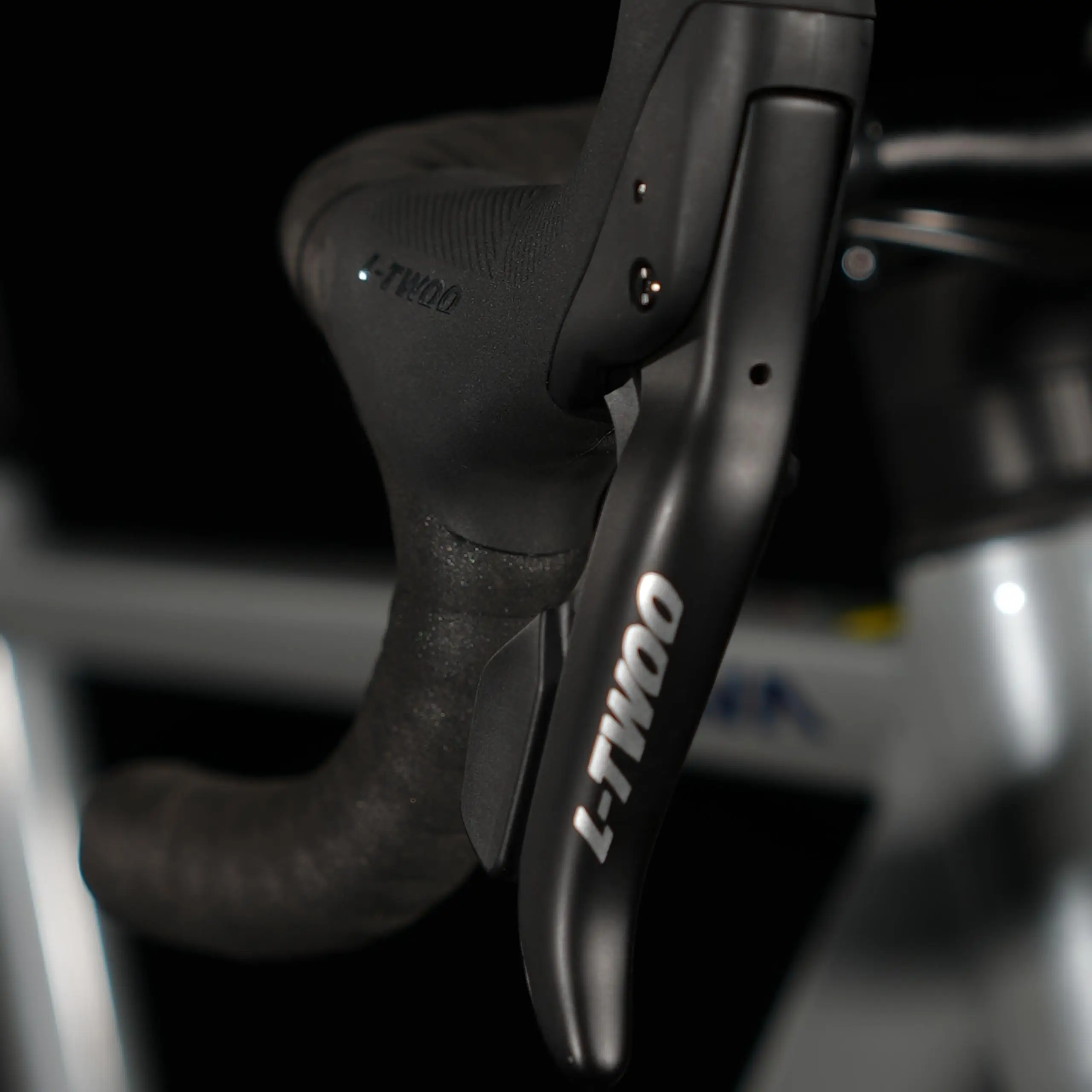 دراجات جافا VELOCE عالية الجودة، دراجة سباق الطرق الرخيصة، تعليق 700c، إطار معدني 16 سرعة دراجة Derailleur، دراجة المدينة