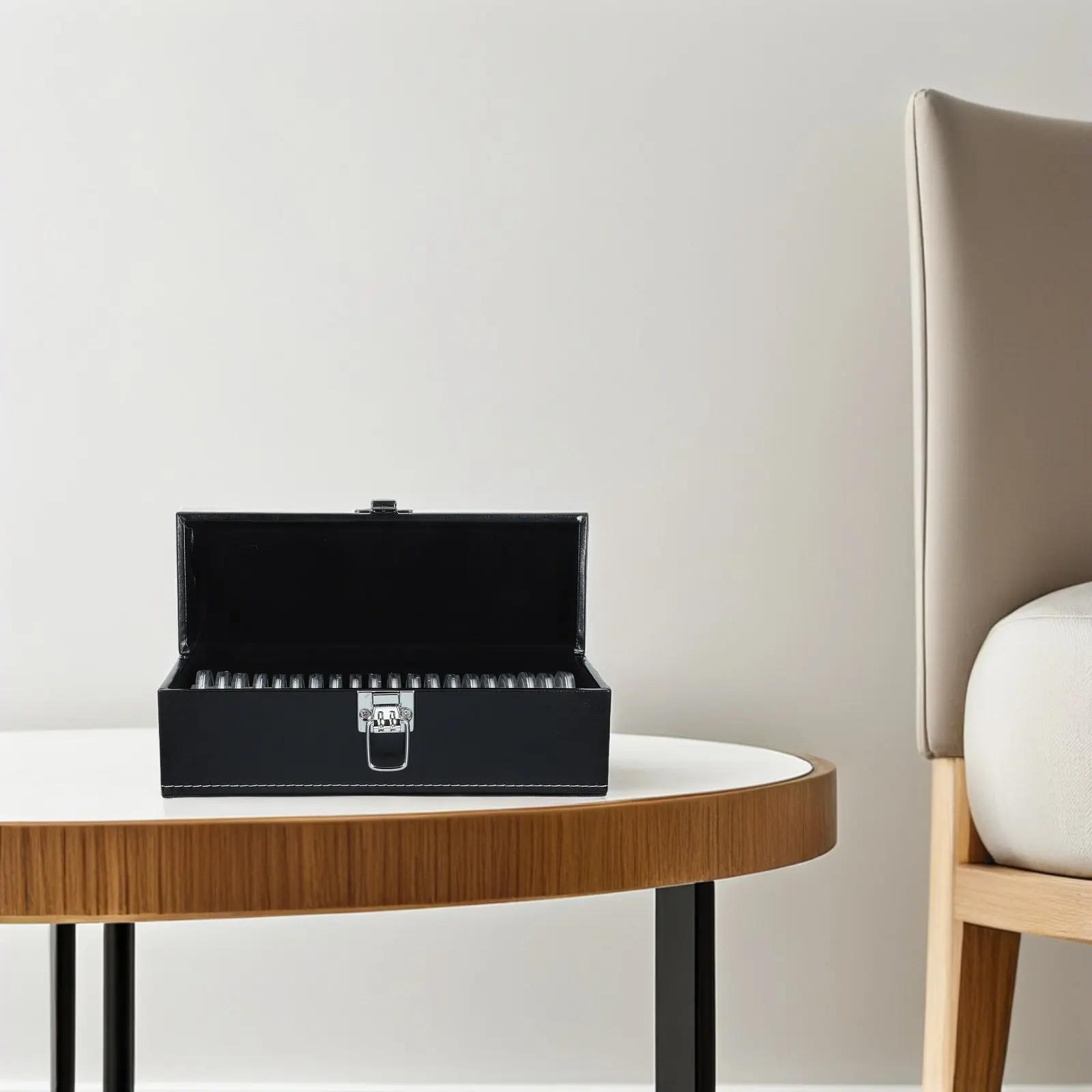 

Кейс-органайзер для хранения и демонстрации монет, капсул и коллекционных материалов