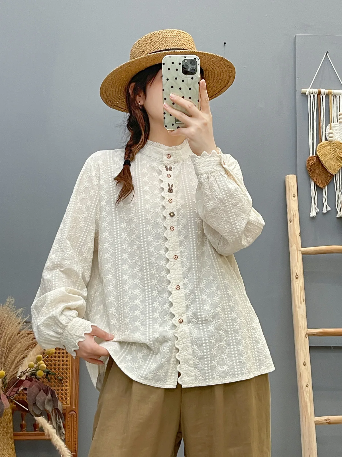 جديد 2025 الخريف قميص قطني بكم طويل ، المرأة الوقوف التطريز لطيف ، موري فتاة OL Preppy نمط الكشكشة بلوزة فضفاضة T58976CC