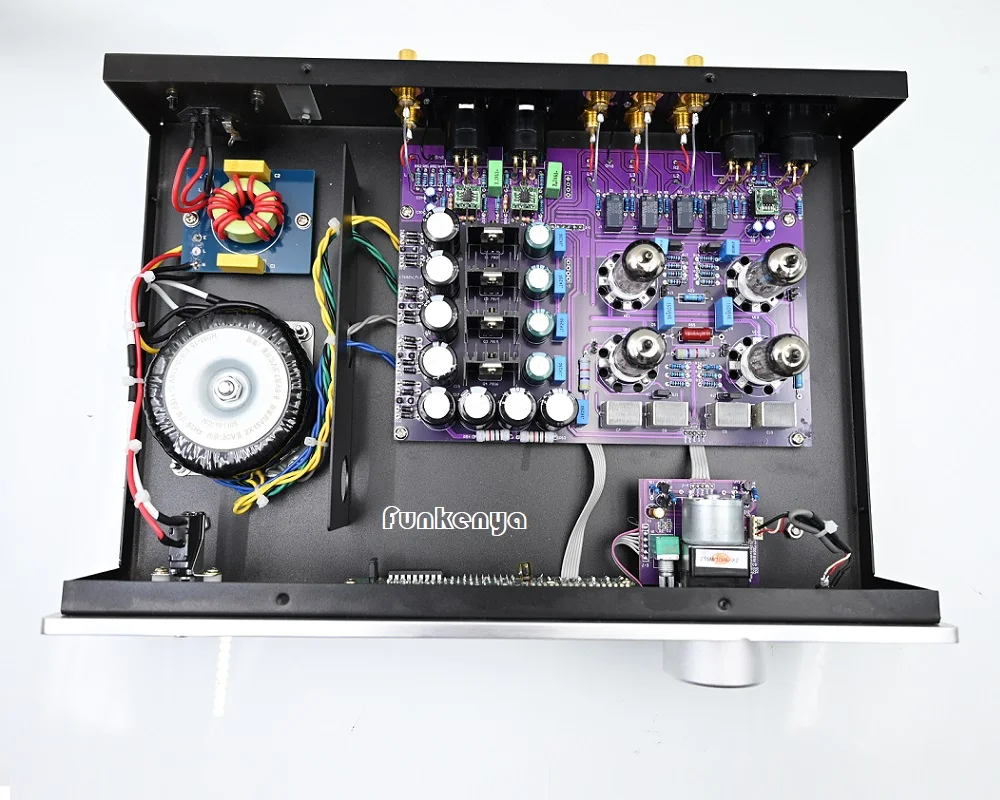 

Xiangsheng 768 Remote Control 6JI OR 6C1Tube Balancing Preamplifier AC110V/220V