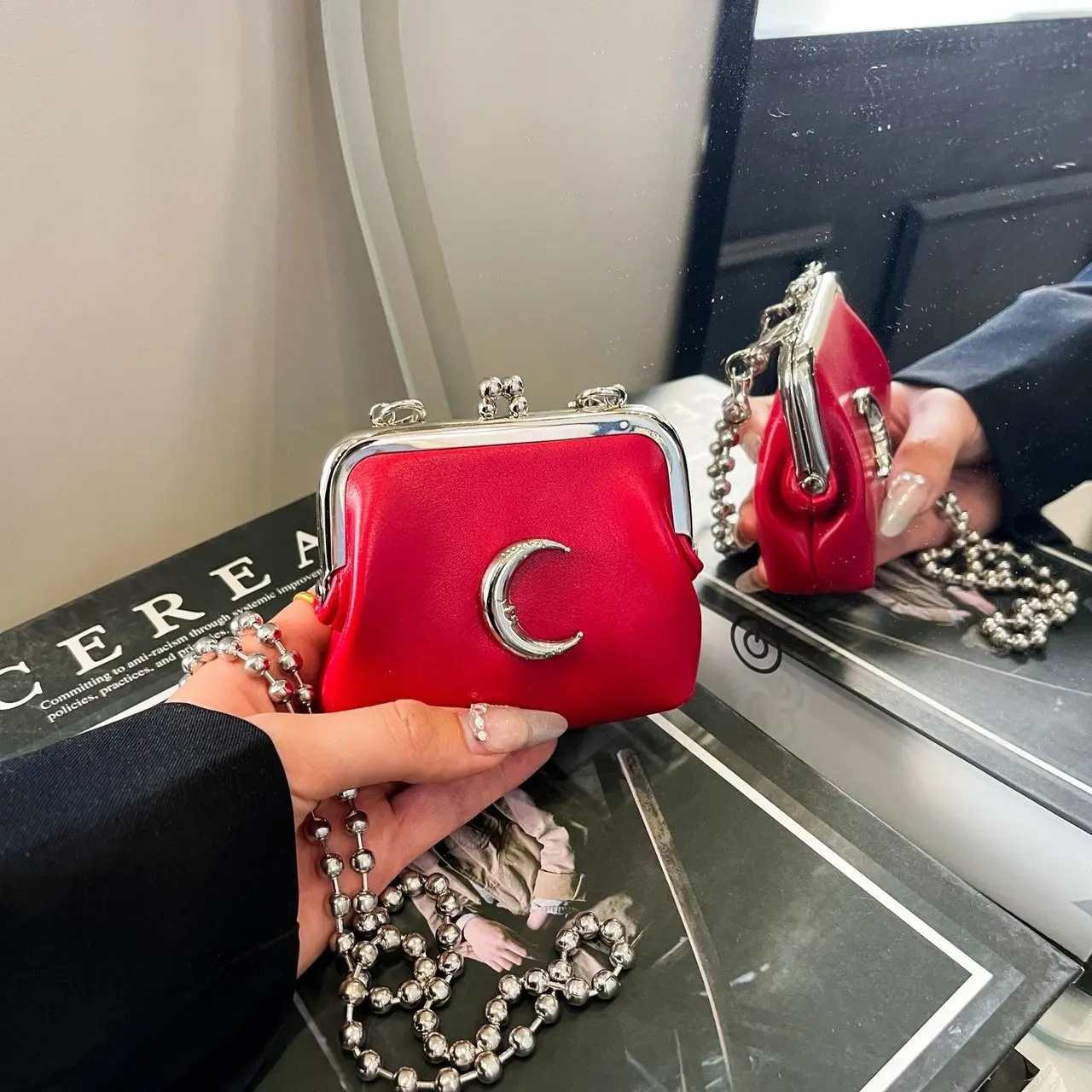Fashion Mini Cute Women Coin Purse Money Holder Bead Chain Strap Crossbody Bags Clip Wallet PU Leather Small Clutch Bags