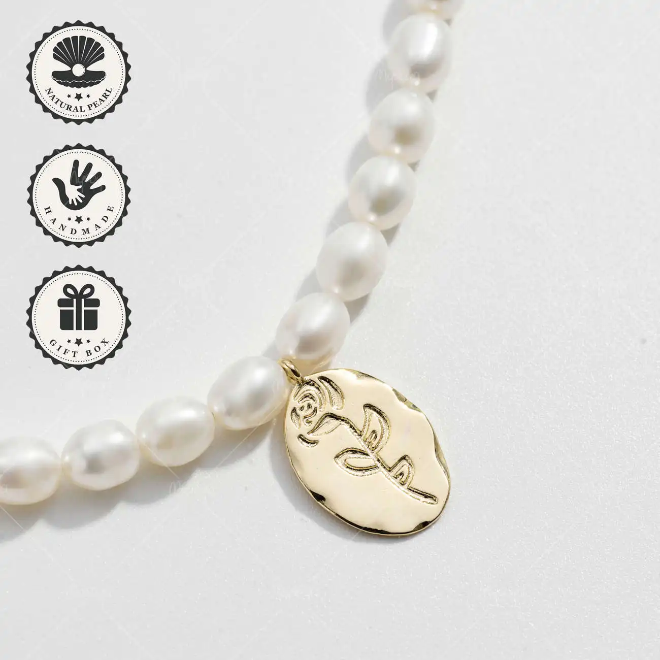 

Ожерелье MYSOYA из пресноводного жемчуга белого риса 5-6 мм с подвеской в виде золотой розы и удлинителем сердца, подарочная коробка, подарок на день рождения и годовщину