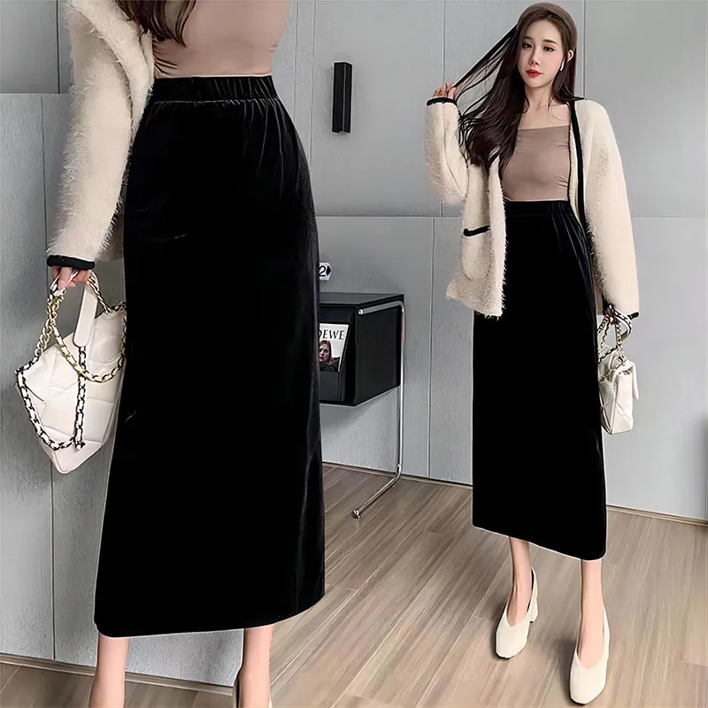 

Черные бархатные юбки с высокой талией для женщин, новинка 2023 года, модные прямые юбки с разрезом сзади, женская утепленная длинная юбка на осень-зиму