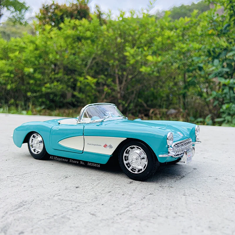 Maisto 1:24 The new 1957 Chevrolet Corvette Stingray Coupe alloy car model handicraft decoration collection toy tool gift