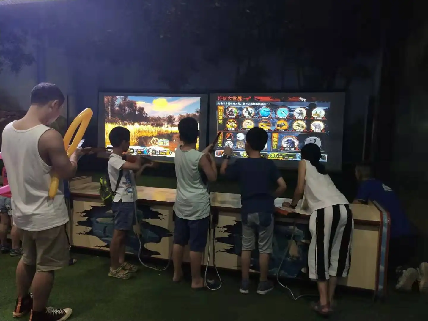 AR Interactive Shooting Wall Projection Game CAVE System Virtual Shooting Simulator VR AR Theme Park Solution for Playground