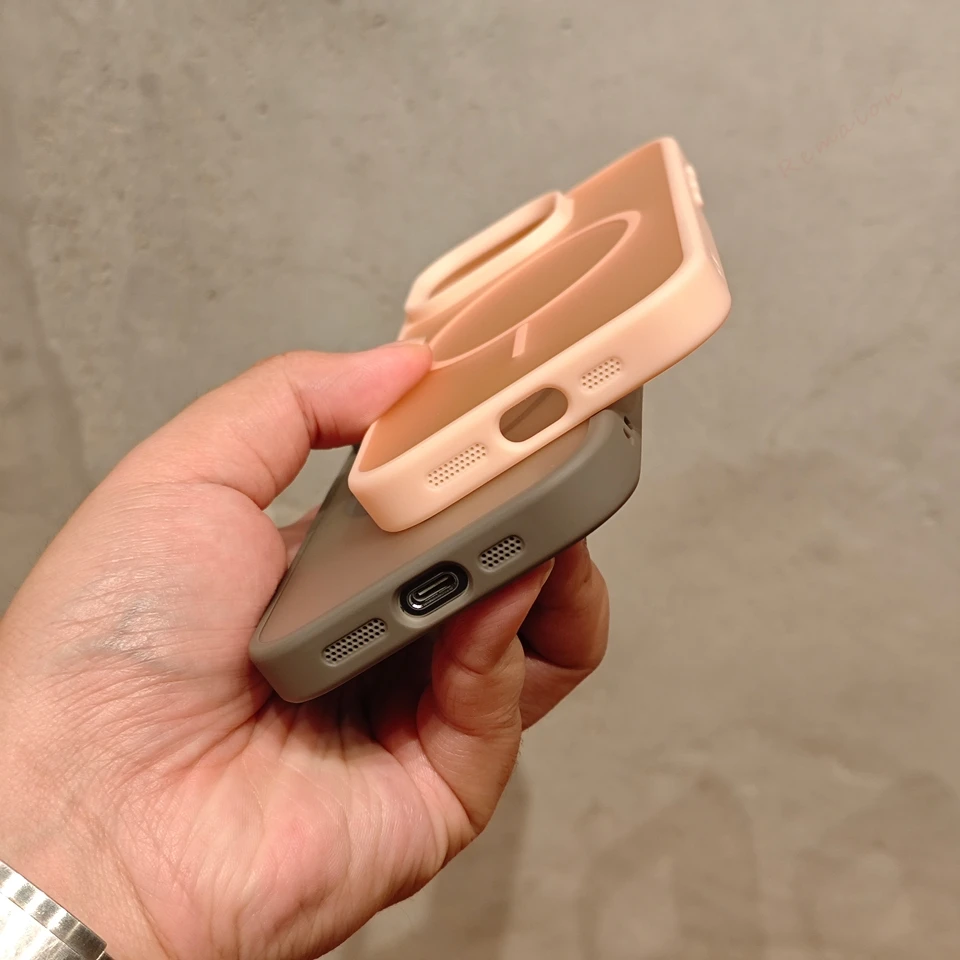 

Matte Magnetic Phone Case for iPhone 14 15 16 Plus 11 12 13 16 17 Pro Max Air Case Magsafe Wireless Charging Shockproof Cover