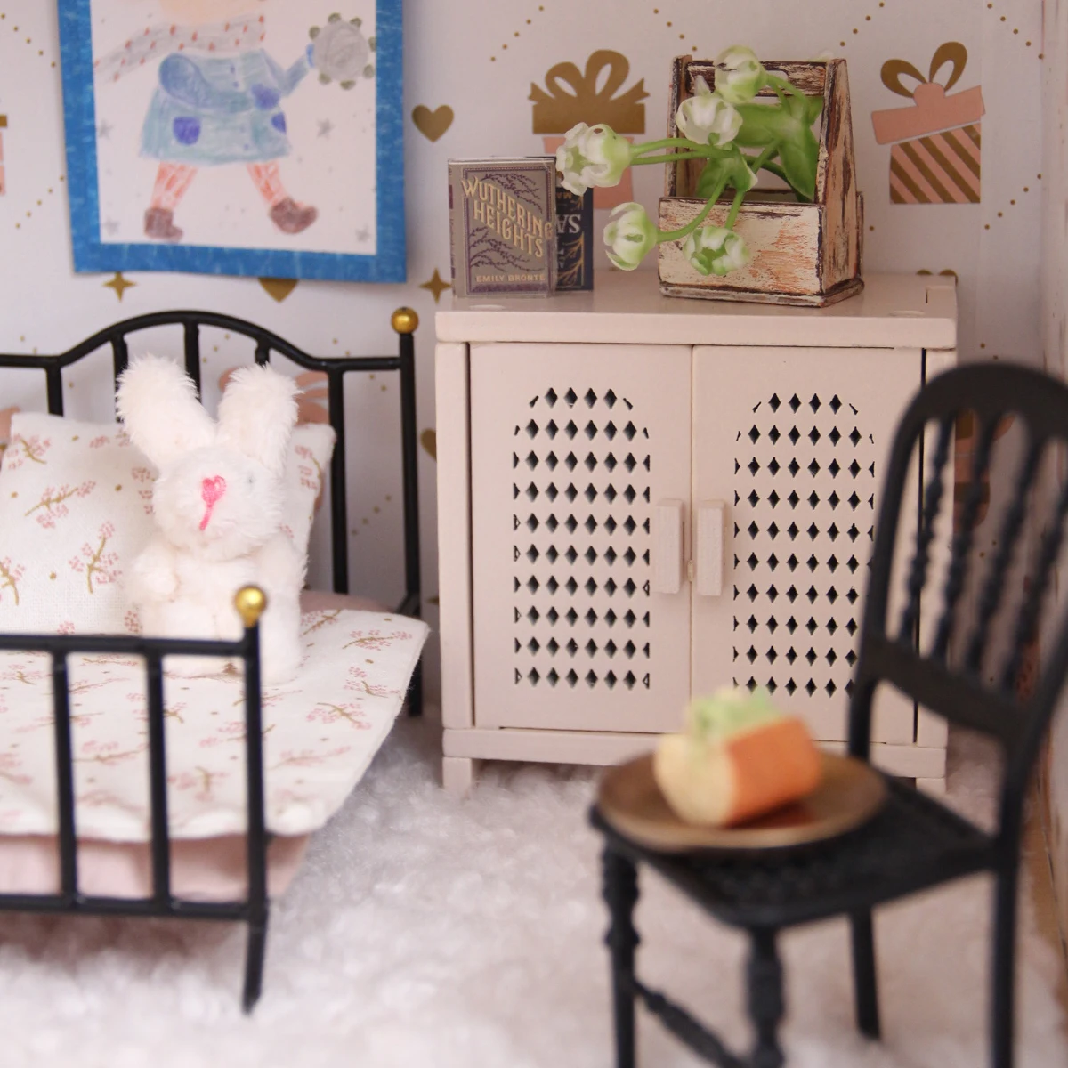 Miniature Simulation Furniture 1:12 Wooden Storage Cabinet, 3 Colors Available, Suitable for Miniature House Decorations